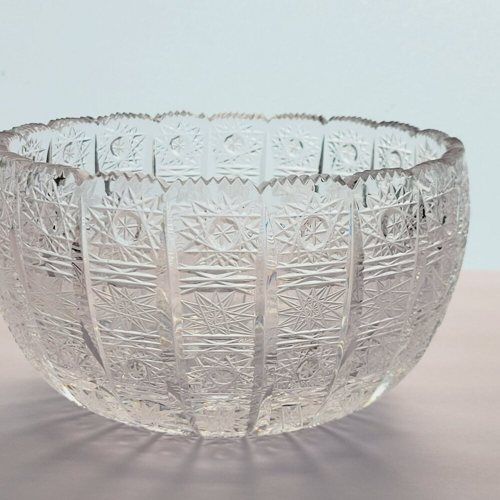 Queen Lace Cut Crystal 8" Bowl, Intricate Star Pattern Design, Stunning Centerpi - Picture 3 of 10